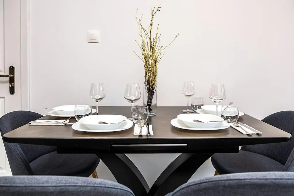 Kapana Beat 2-Bedroom Apt. Top Center Plovdiv Bulgaria